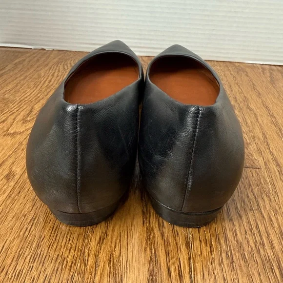 Vionic Black Leather Flats - Picture 7 of 13